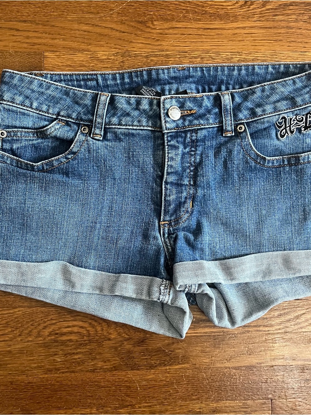 Harley Davidson 6 denim jean shorts women micro booty 2.5” inseam embroidered - Picture 3 of 8